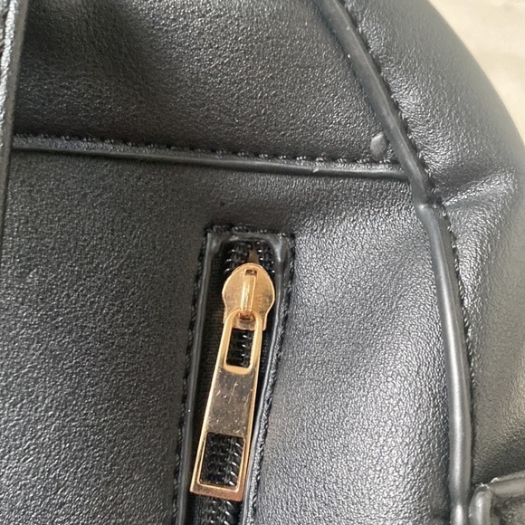 Faux leather | Black | Medium Size | Gold hardware | Backpack - Picture 11 of 16